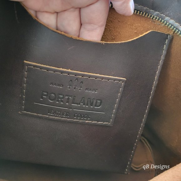 Portland Leather Medium Crossbody Tote w/Zipper, Grizzly - Picture 5 of 9